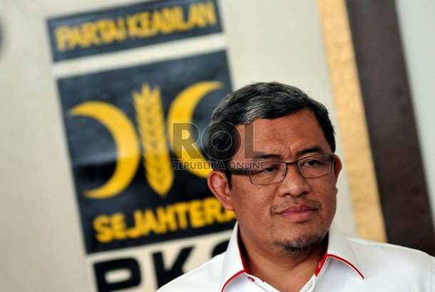 Aher "MENOLAK" Jadi Capres Jika Diusung Partai Lain !!!!
