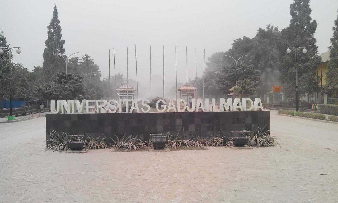 &#91;Exclusive&#93; Foto Yogyakarta 15 Feb 12.00 AM Setelah Erupsi Gunung Kelud