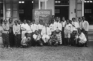 Sekolah pada masa pemerintahan kolonial Belanda di Indonesia