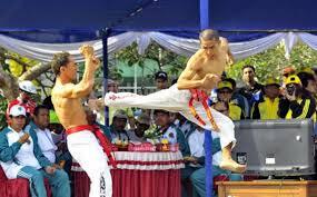 TARUNG DERAJAT Satlat 41 Kodam V Brawijaya SURABAYA 