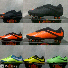 SEPATU FUTSAL & SEPAK KERENNN MUMER GANN