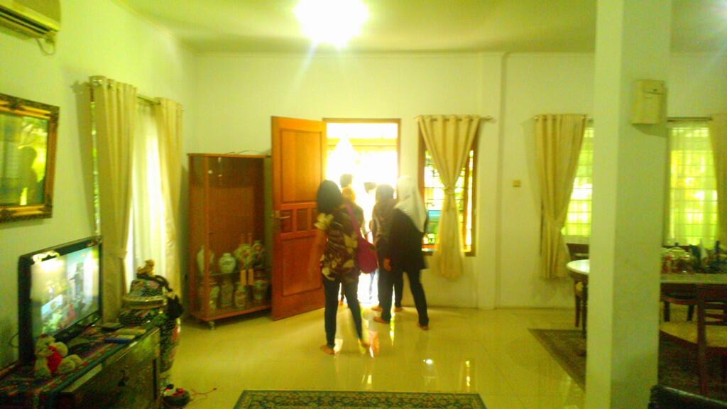 Dijual rumaj di bintaro luas 900m2.