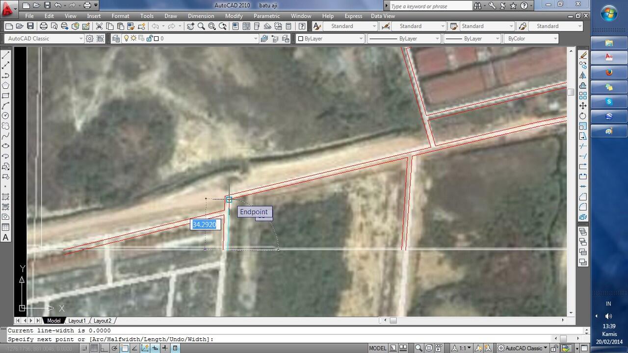 Google cad. Google Earth водоемы. GVSIG. Гугл еарт Волгоград 2004 года. Отличия между Google Earth и Geomedia