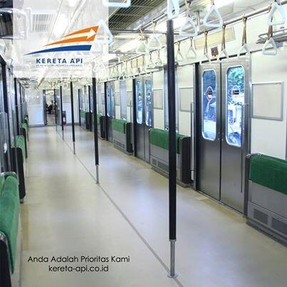 Komuter pecahkan rekor penumpang, layanan dikritik