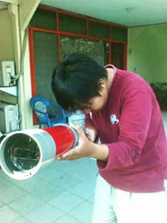Teleskop Bintamg buatan sederhana