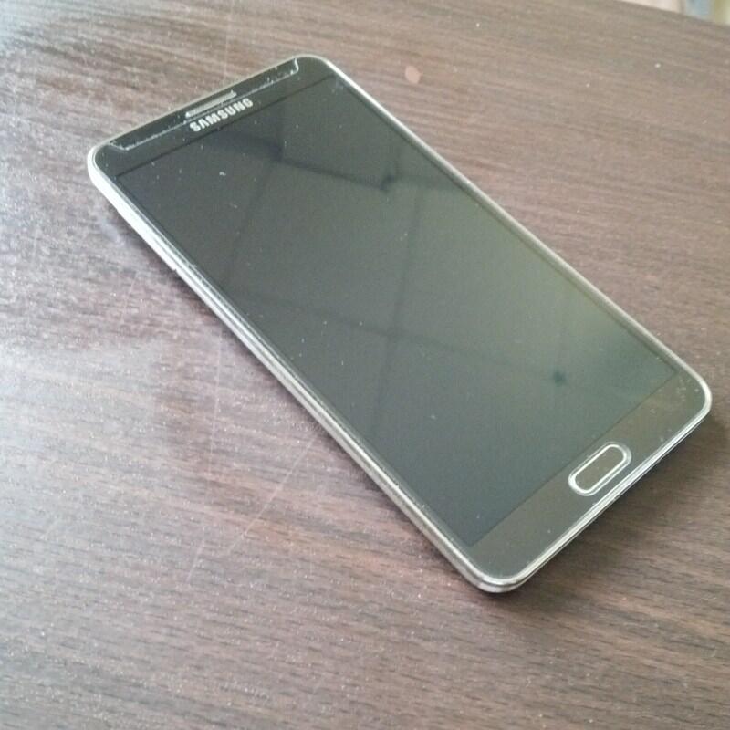 WTS : SAMSUNG GALAXY NOTE 3 (N9000) SECOND. COMPLETE + GARANSI RESMI MURAH !!! SECOND