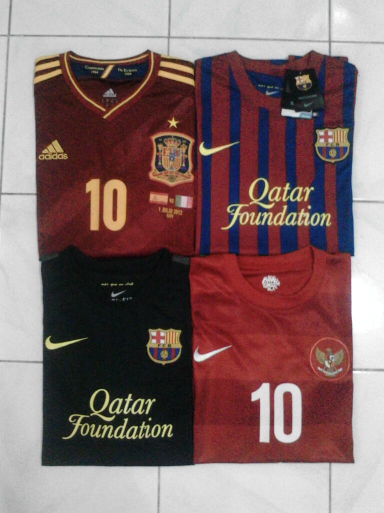 Ready Stock Jersey Retro Barca ( SURABAYA )