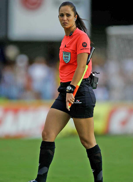 Wasit-Wasit Perempuan di Dunia