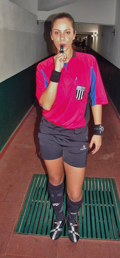 Wasit-Wasit Perempuan di Dunia