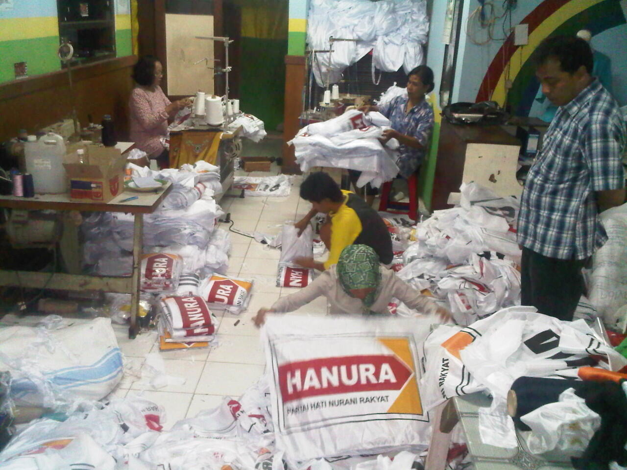 PERCETAKAN ATRIBUT PARTAI