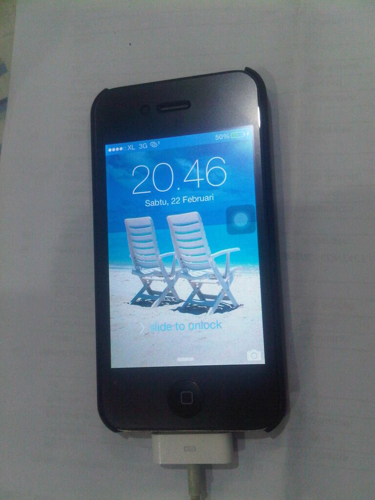 Iphone 4 32gb lengkap - Black