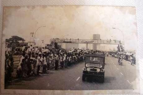 Foto Kenangan Saat Jenazah Usman-Harun Dibawa ke Indonesia
