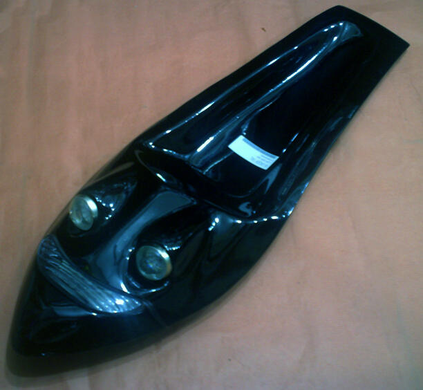 Undertail (selancar) + Spakboard tempel