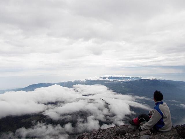 &#91;CATPER&#93; TIGA HARI MENGGAPAI MAHAMERU