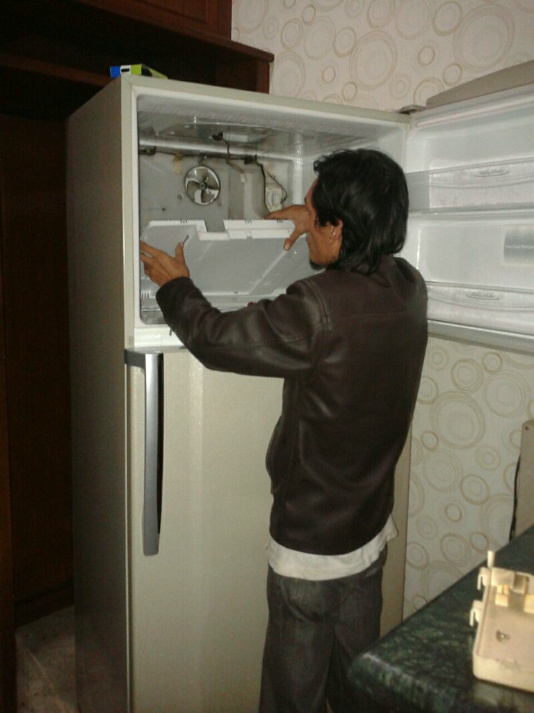 SERVICE KULKAS, SHOWCASE, CHILLER, COLD ROOM, COLD TABLE, FREEZER BOX