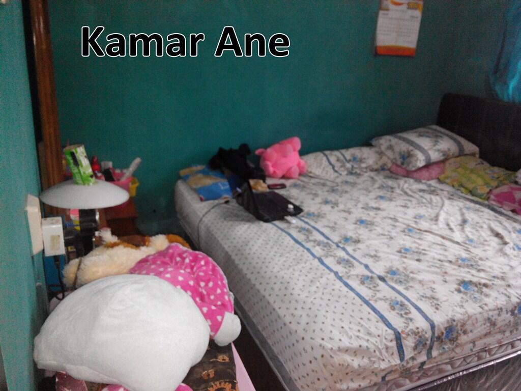 Para Sesepuh, tolong terawangin rumah ane dong. ko ane sering hilang uang yaaa (5x)