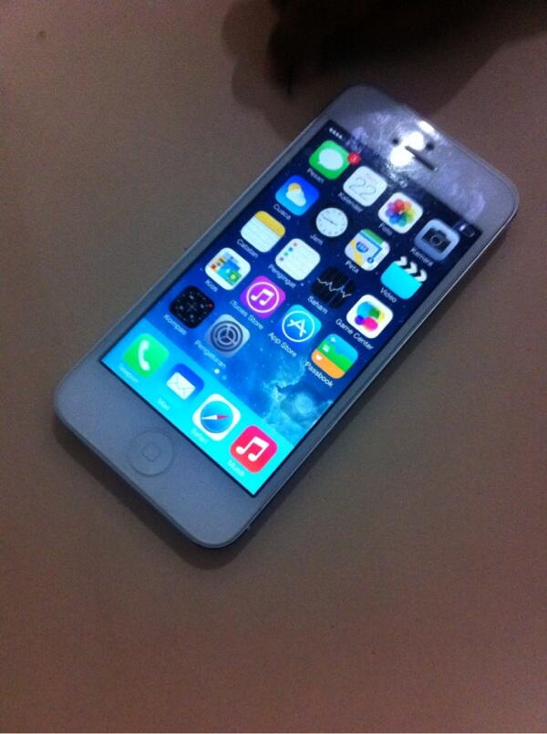 Bu iphone 5 16Gb FU minus murah solo Jogjakarta Bandung Jakarta