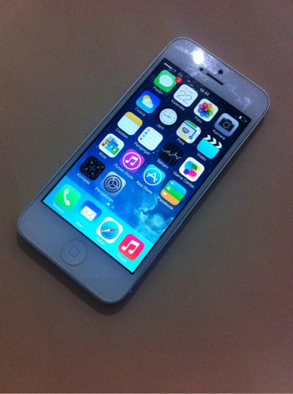 Bu iphone 5 16Gb FU minus murah solo Jogjakarta Bandung Jakarta