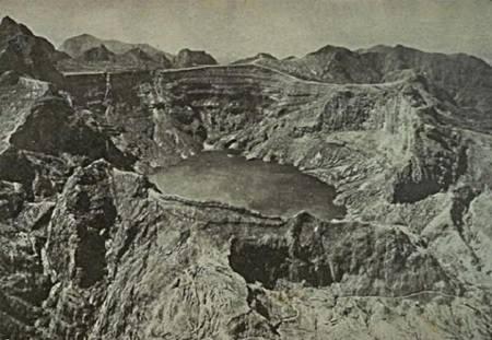WAJAH GUNUNG KELUD DARI MASA KE MASA.