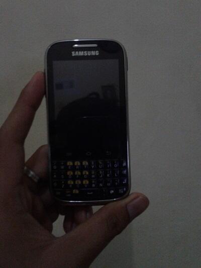 samsung galaxy chat GT-B5330 muraaaaaah !!!