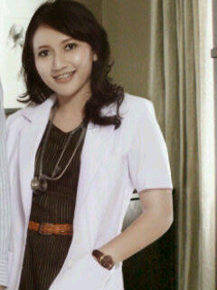 Yeah...!!! Senengnya kalo ngliat dokter cantik... :)