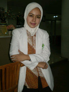 Yeah...!!! Senengnya kalo ngliat dokter cantik... :)