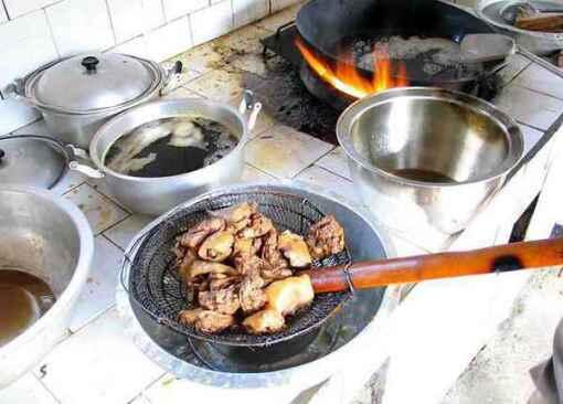 Hati-Hati gan dalam memilih ayam goreng (BISA JADI TIKUS GORENG) !!