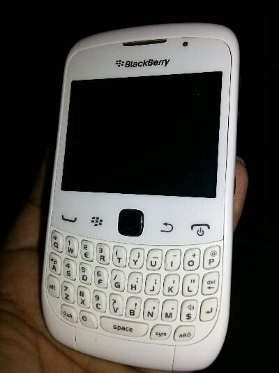 Blackberry Kepler 9300 white cod Solo