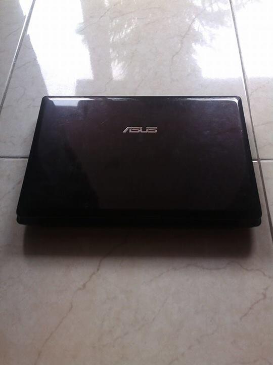 ASUS X43U AMD E-350 , RAM 2GB , VGA RADEON , HDD 320GB , GARANSI