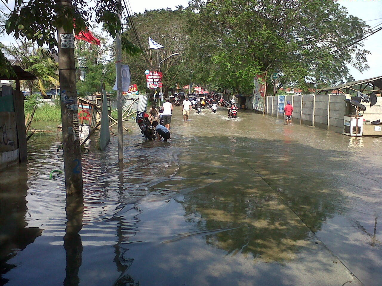 3 Lokasi Banjir ditangerang ( jangan di jadikan beban )