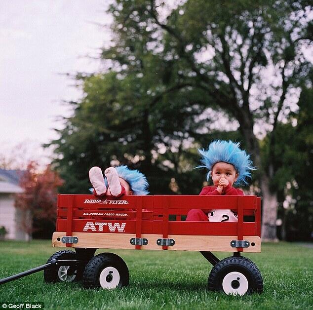 Kumpulan Foto Bayi Kembar yang Konyol n Lucu