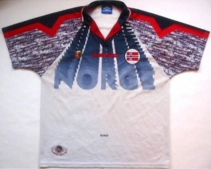 Jersey Klub Bola dgn Desain Absurd! Klub agan ada ga?