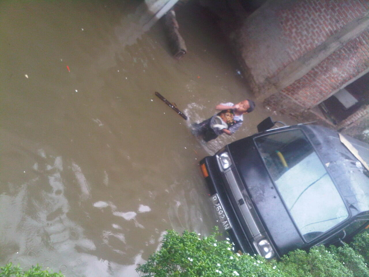 Banjir Depan Rumah Ane Gannn