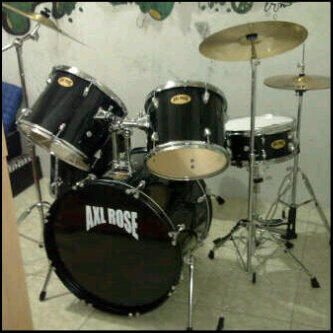 jual drum merk AXL ROSE (5pcs 7pcs rak sistem dan junior) harga terjangkau, masuk gan