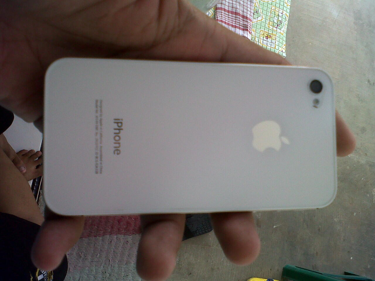 dijual iphone 4 32GB CDMA white surabaya