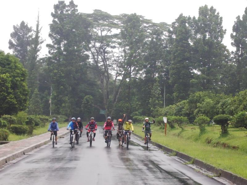 FR Gobar KosKas Tangerang: Trip to Gunung Bunder 