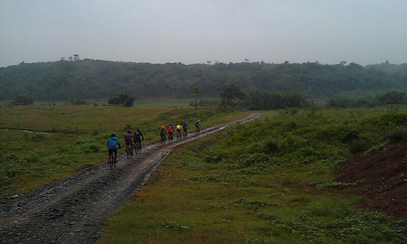 FR Gobar KosKas Tangerang: Trip to Gunung Bunder 