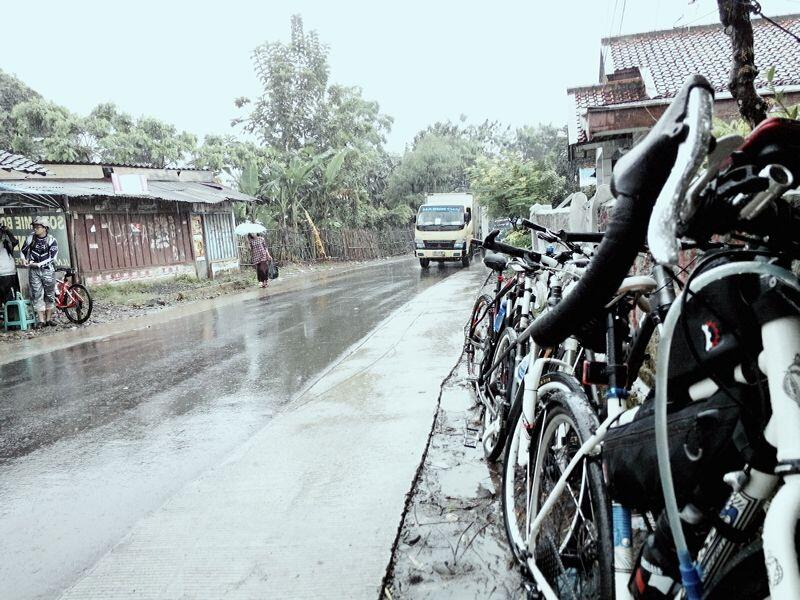 FR Gobar KosKas Tangerang: Trip to Gunung Bunder 