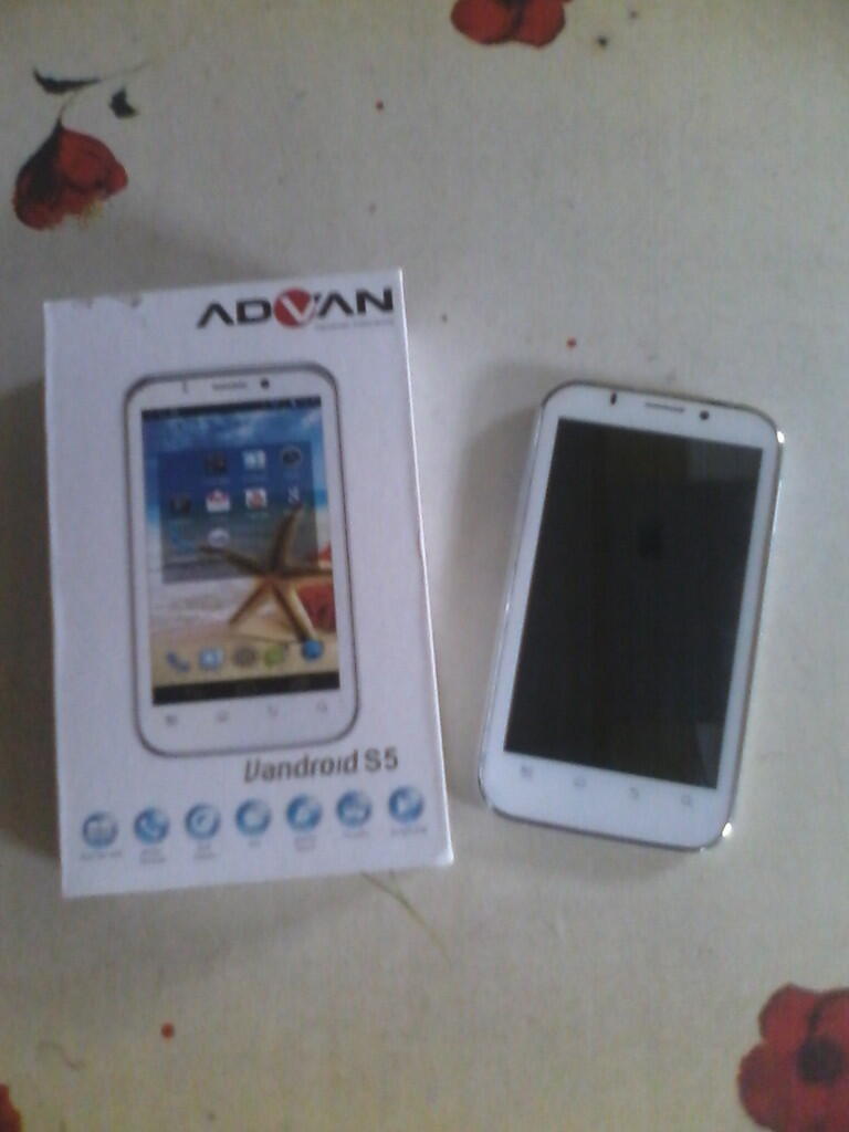 WTS ADVAN S5 ICS White