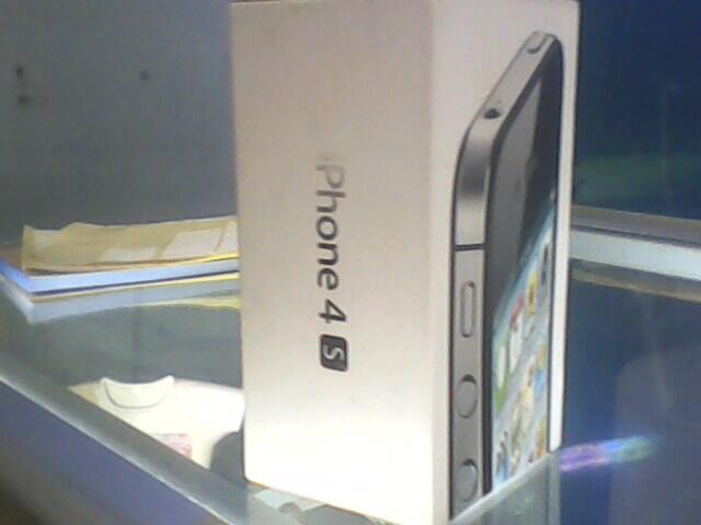dus iphone 4s black 64gb,charger,kabel data,sim ejector