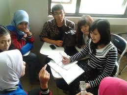 7 Teman Wajib Anda Punya Saat Kuliah