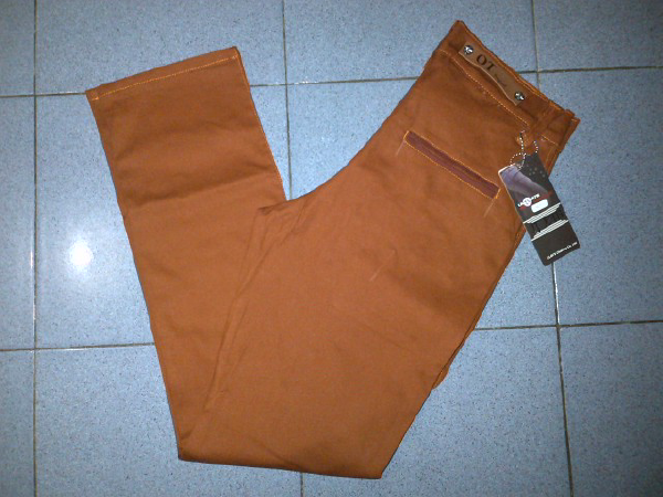 CELANA CHINO MURAH