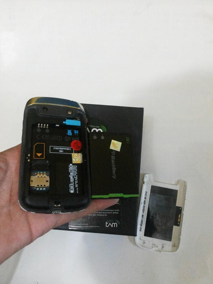 Blackberry Bold 9790 Belagio putih grs resmi TAM bantul yogya >>>>