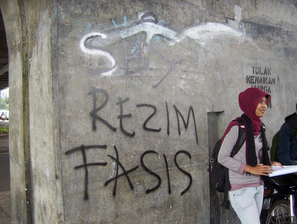 Anarki, Anarkis, Anarkisme, dan Anarkistik (A)