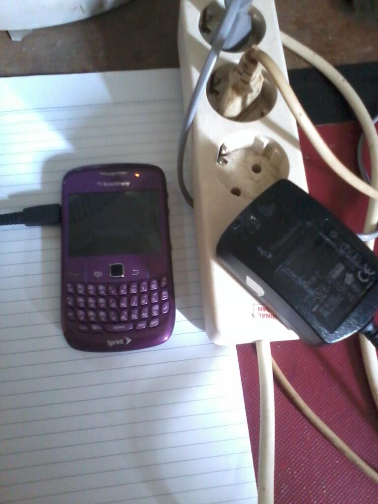 jual bb gemini 8530 cdma purple komplit & masih garansi