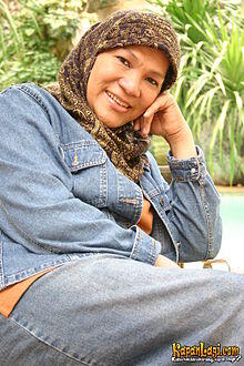 BIOGRAFI BUNDA DORCE