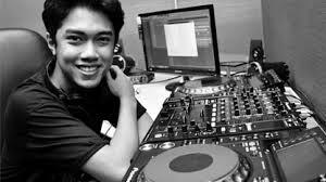 Musisi Dance/Electronic Song (DJ) Terkenal dan Tempat Kerja (Studio) Mereka