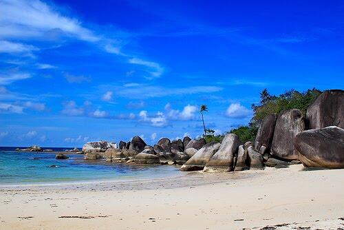 9 Keajaiban Pantai di Bangka Belitung