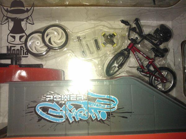 █ Moofia Toys █ Tech Deck | Fingerboard Ramps | Flick Trix | Mini Skate Accessories
