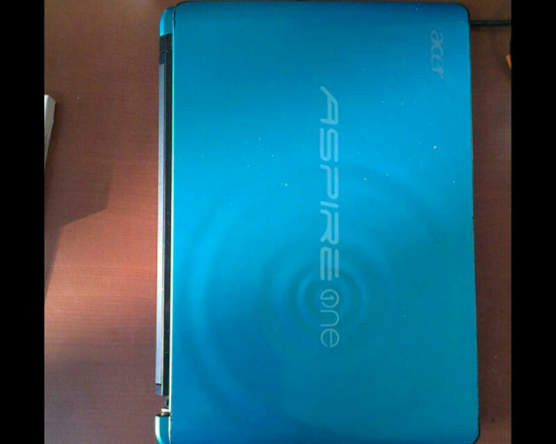 netbook acer aspire one 722/amd c60/2gb/320gb/ murah ada minus